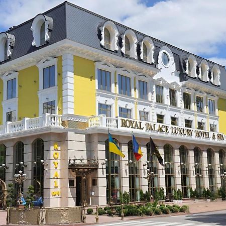 Royal Palace Luxury Hotel And Spa Khmelʼnytsʼkyy Buitenkant foto