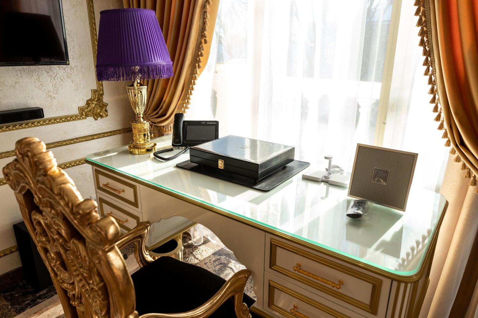 Royal Palace Luxury Hotel And Spa Khmelʼnytsʼkyy Kamer foto